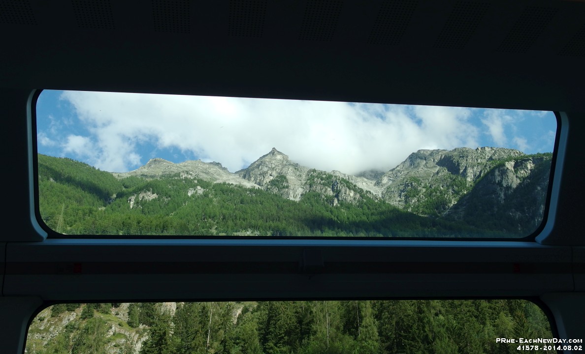 41578Cr - On the way from Chur to Zermatt aboard the Glacier Express
